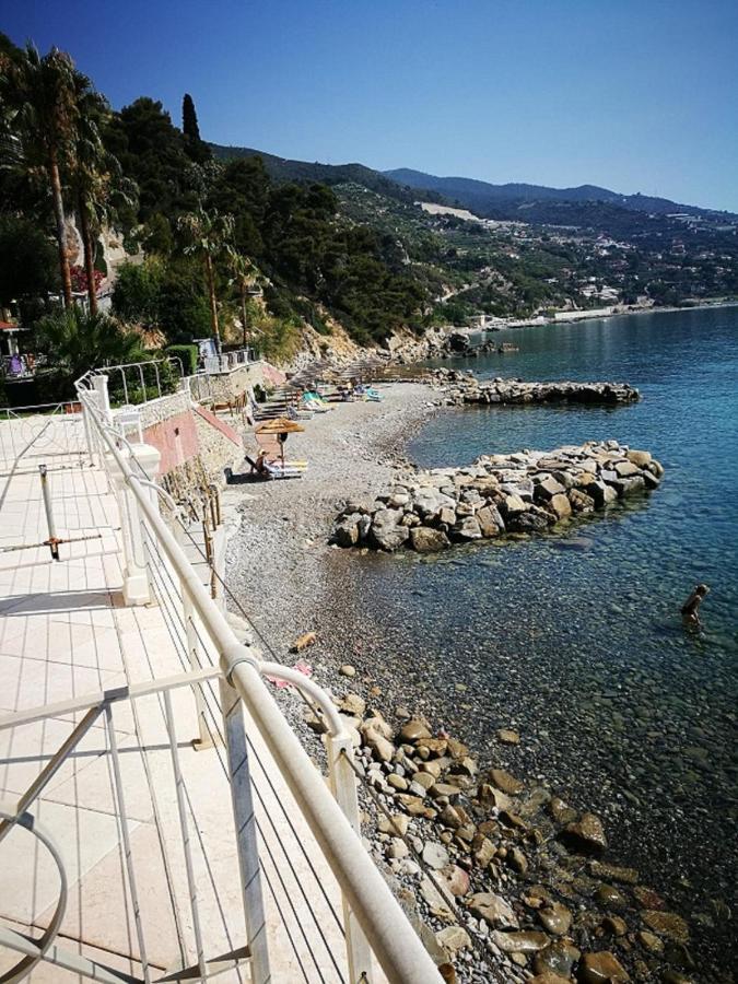 Residence Baia La Ruota บอร์ดิเกรา ภายนอก รูปภาพ