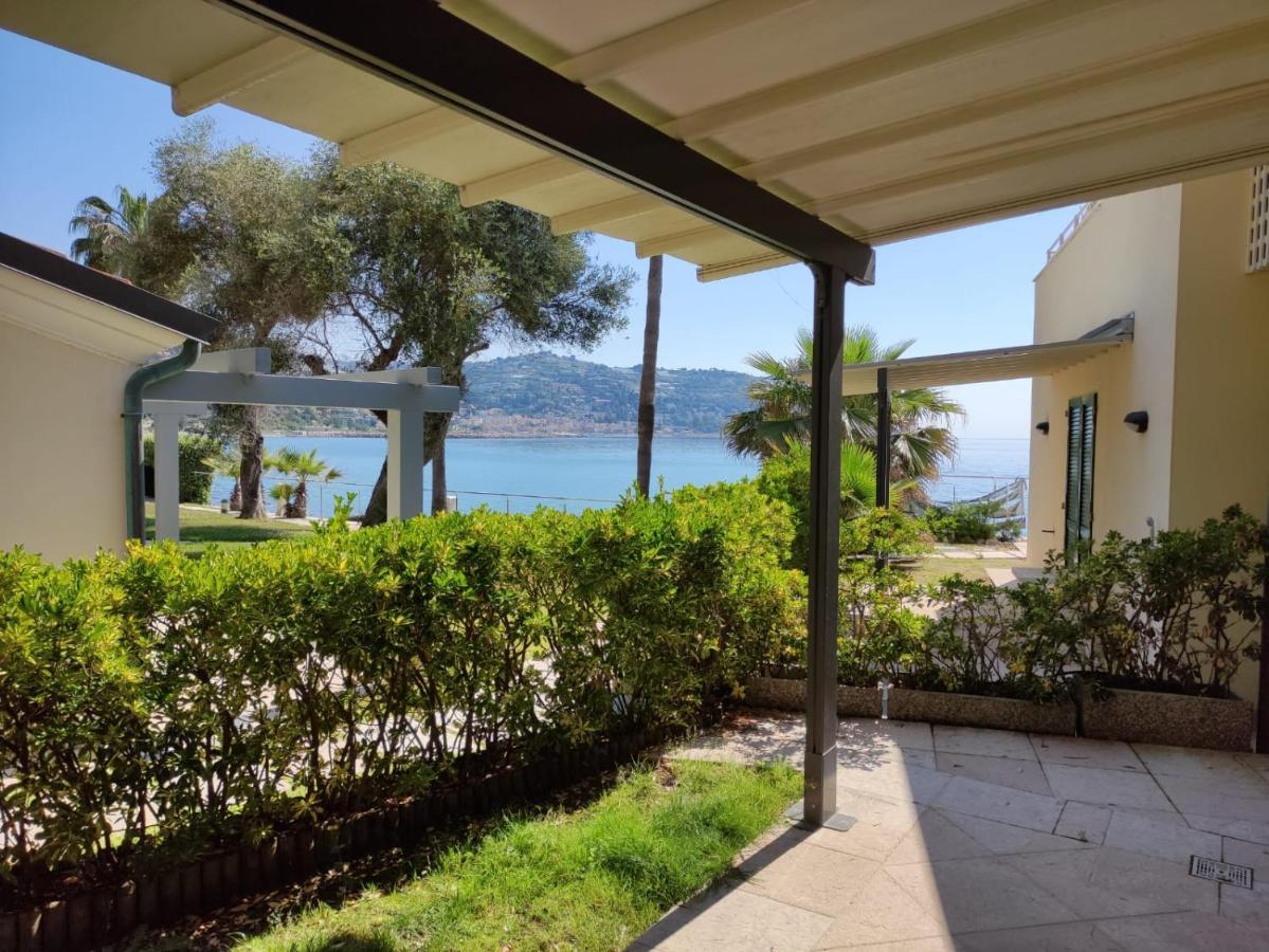 Residence Baia La Ruota บอร์ดิเกรา ภายนอก รูปภาพ